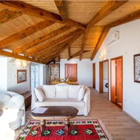 1 Bedroom Apartment with 2 Shared Pools, sleeps 2